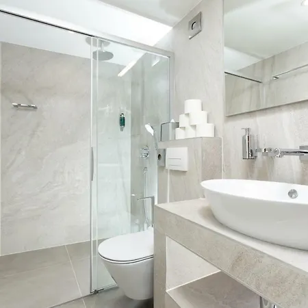 Roko Luxury 2 Gasthof 4*